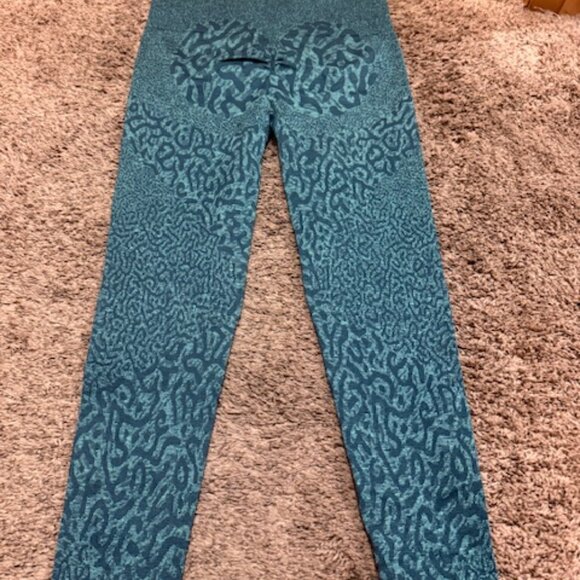 GYMSHARK Adapt Animal Seamless Leggings - Picture 3 of 5